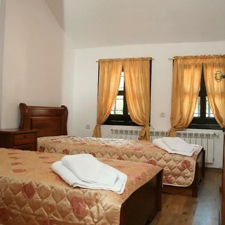 Pensión Enchevite Strannopriemnitsi Zlatograd